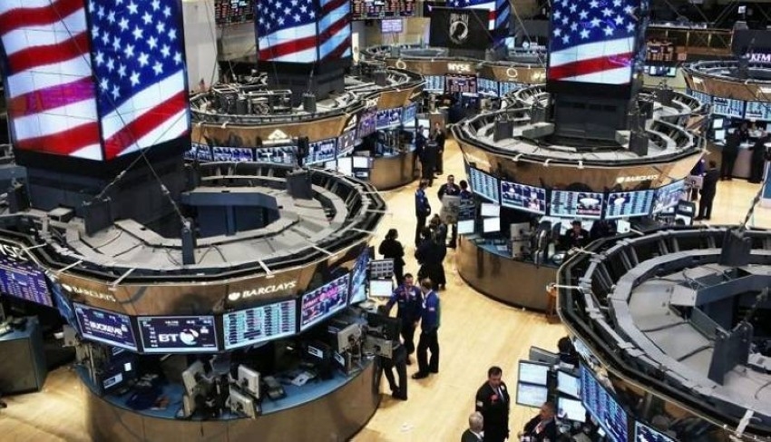 الأسهم الأمريكية تغلق على انخفاض في ختام جلسة الجمعة 18 فبراير