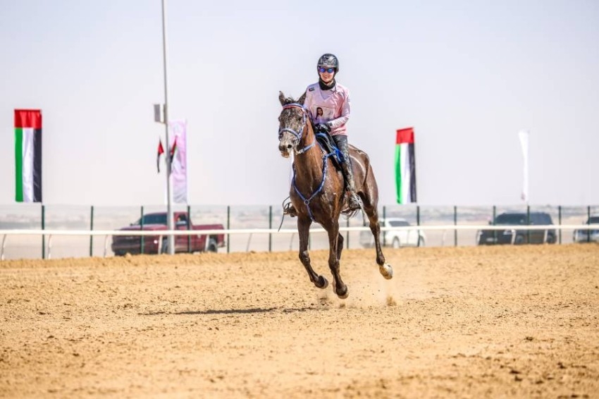 كاتلينا بطلة كأس فاطمة بنت منصور للسيدات للقدرة