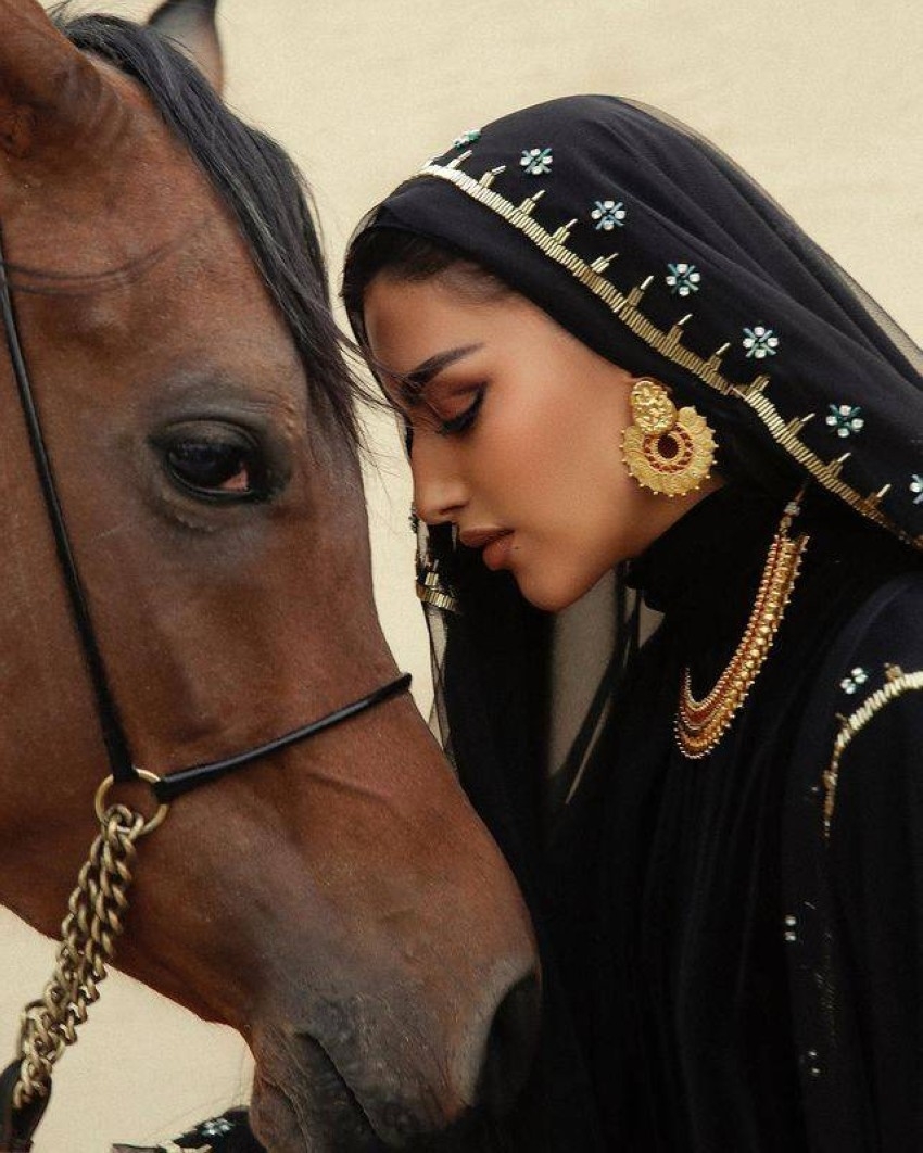 هكذا احتفلت مدونات الموضة السعوديات بذكرى «يوم التأسيس»
