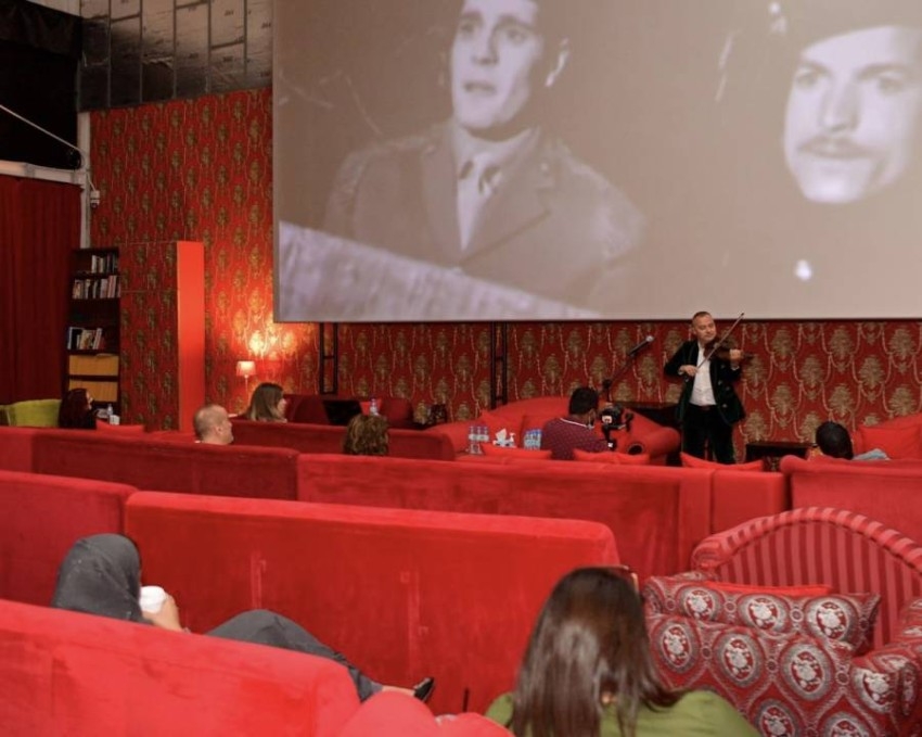 رزان طقش تستعرض «المجتمع وسينما العصر الذهبي» في دبي
