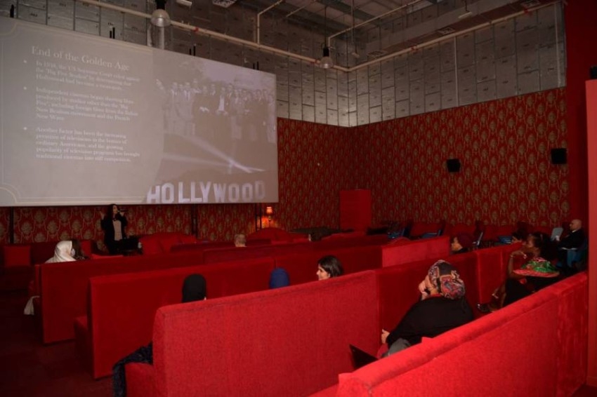 رزان طقش تستعرض «المجتمع وسينما العصر الذهبي» في دبي