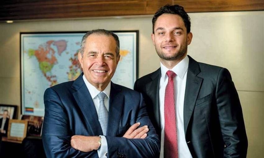 رجل الأعمال المصري لطفي منصور يكشف حقيقة استحواذه على تشيلسي