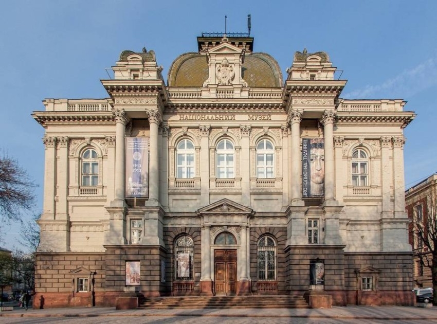 سباق مع الزمن لحماية التراث في أكبر متحف للفنون بأوكرانيا