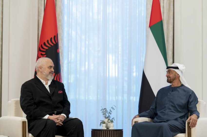 محمد بن زايد ورئيس وزراء ألبانيا يبحثان أوجه التعاون