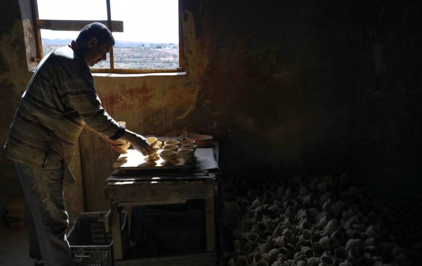 صناعة الفخار في مدينة غريان بليبيا
