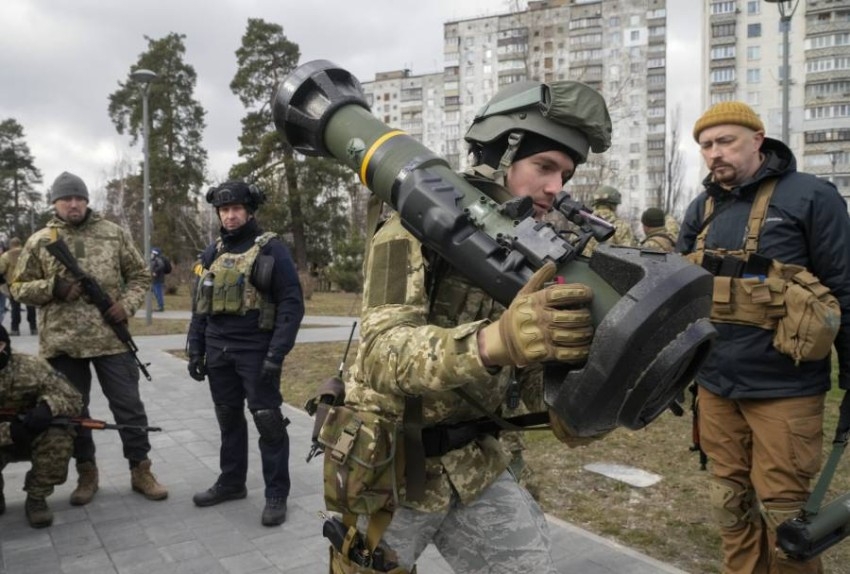 10 دول أوروبية تتورط في تصدير معدات عسكرية إلى روسيا