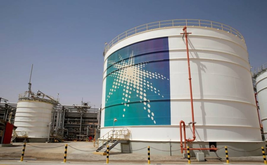«أرامكو» تتعهد بزيادة الاستثمارات النفطية 50%