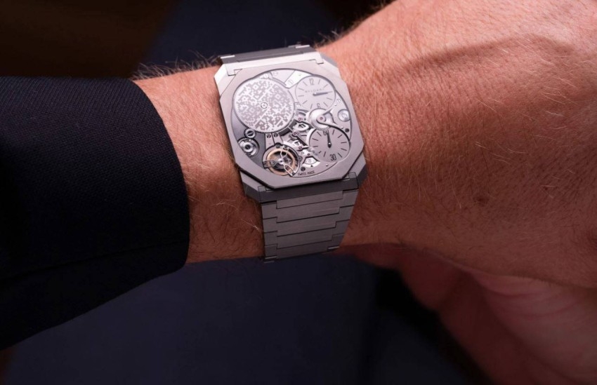 بسعر 400 ألف يورو.. بولغري تُطلق أنحف ساعة ميكانيكية في العالم وتُدخلها عالم ميتافيرس