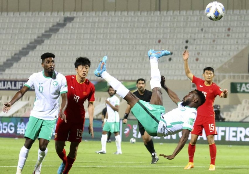 السعودية تكتفي بالتعادل مع الصين بعد ضمان التأهل للمونديال