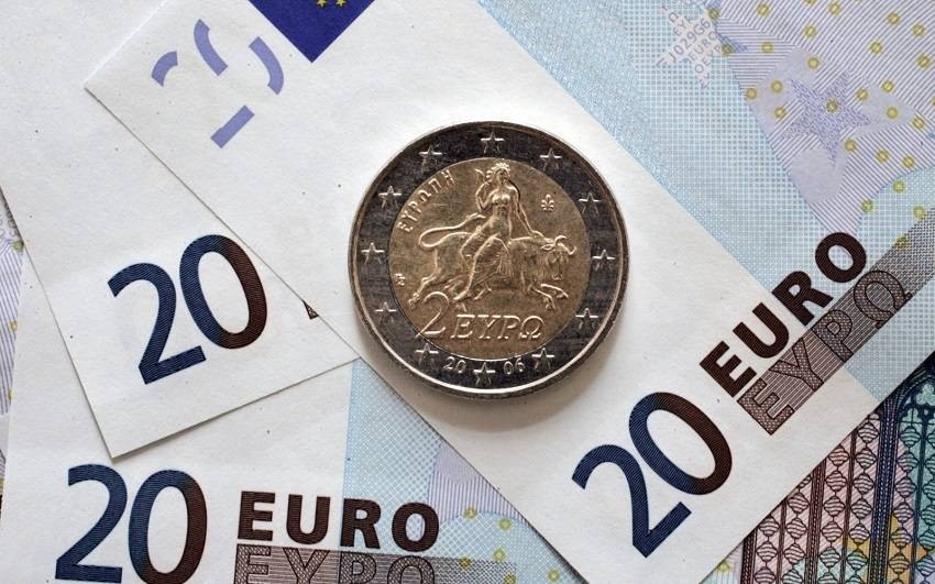 تراجع سعر اليورو في مصر اليوم الجمعة 25 مارس
