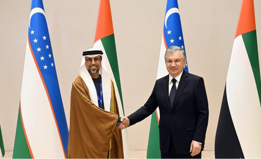 رئيس أوزبكستان يمنح سهيل المزروعي وسام الصداقة