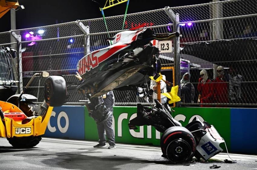 فيديو.. حادث خطير لنجل مايكل شوماخر في سباق جدة للفورمولا1