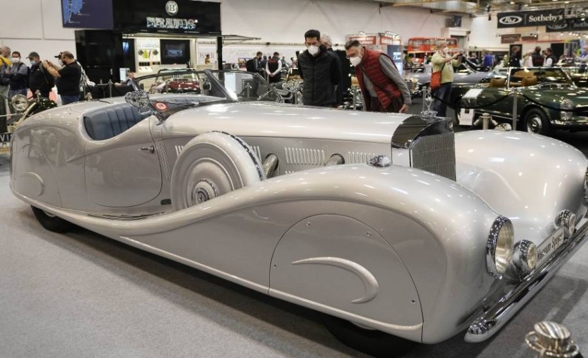سيارات عريقة في المعرض الدولي للسيارات الكلاسيكية والقديمة "تكنو كلاسيكا" بإيسن في ألمانيا