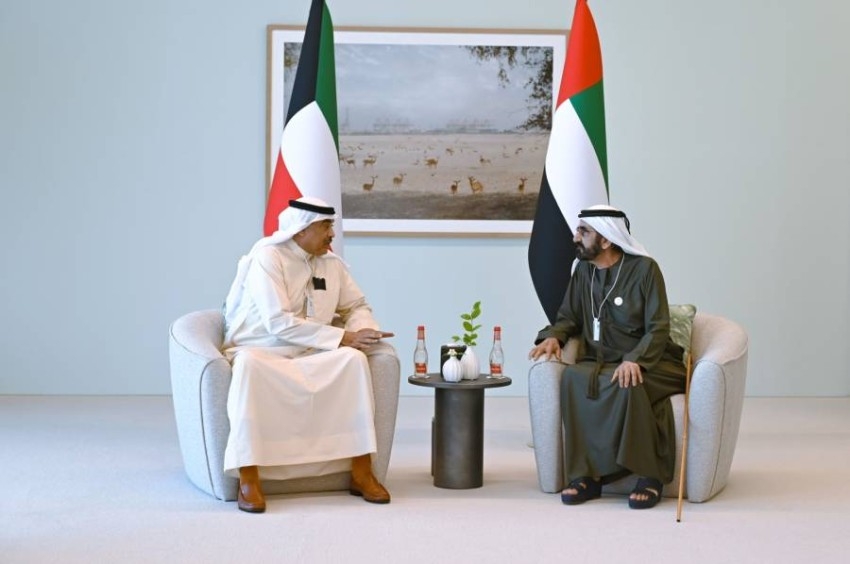 محمد بن راشد يستقبل رئيس الوزراء الكويتي على هامش قمة الحكومات