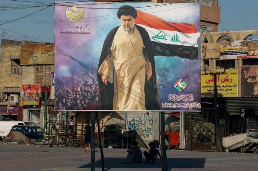 تحدٍ أم مقامرة.. الصدر يتراجع ويطالب خصومه بتشكيل حكومة عراقية