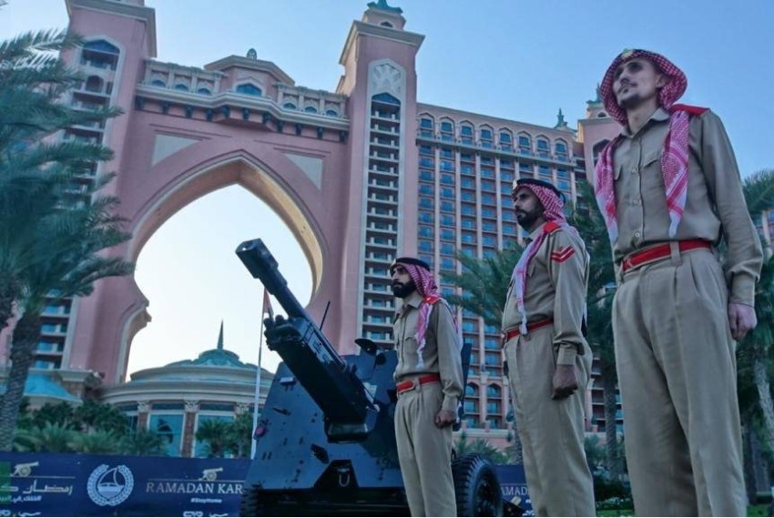 مدفع الإفطار من شرطة دبي تدعم «مليار وجبة» يومياً طيلة أيام رمضان