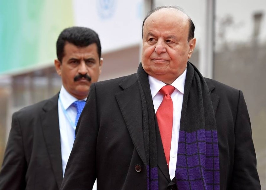 الرئيس اليمني يفوض صلاحياته لمجلس قيادة رئاسي.. والسعودية ترحب