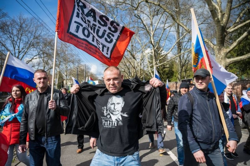 مؤيدون لروسيا يتظاهرون في ألمانيا ويشكون تعرضهم للتمييز