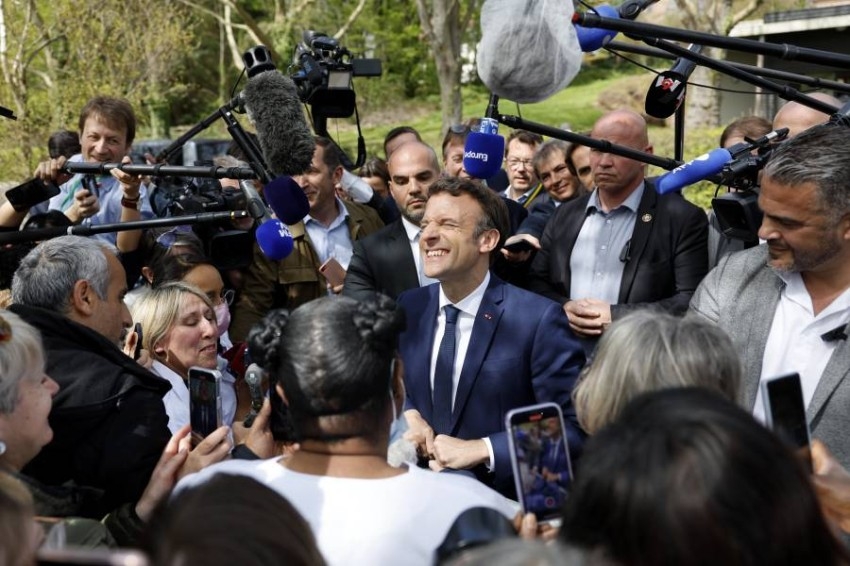 ثلاثة أقطاب تهيمن على المشهد الانتخابي في فرنسا