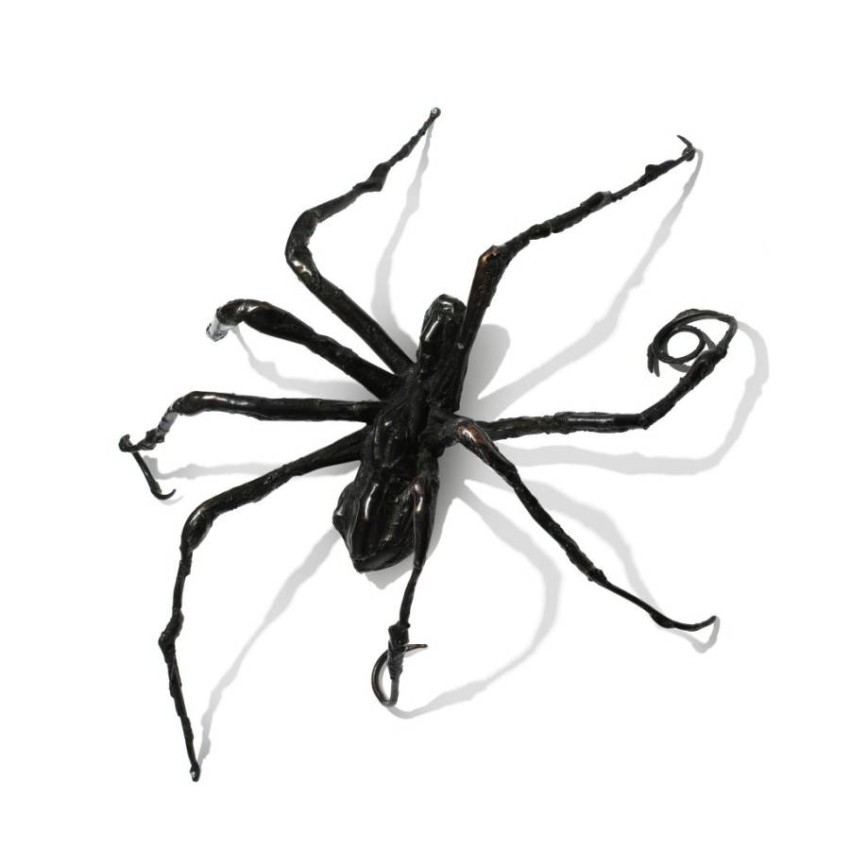 «عنكبوت».. أغلى منحوتة للبيع بمزاد في آسيا