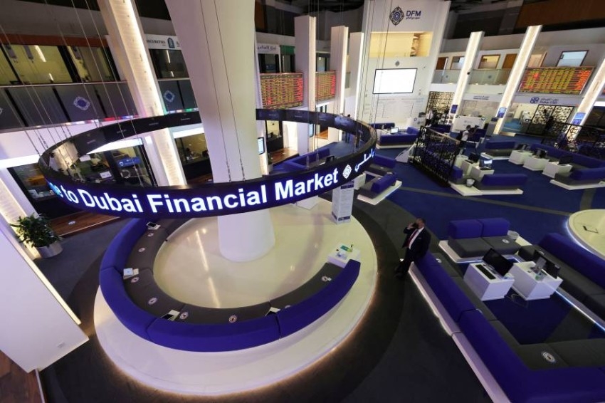 أسهم البنوك والعقار ترفع سوق دبي.. و«ديوا» يقفز 4.34%
