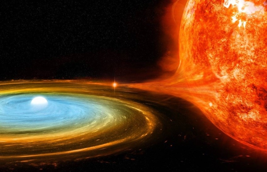 «حمية كونية».. اكتشاف نظام نجمي يمتص كتلة «العملاق الأحمر»