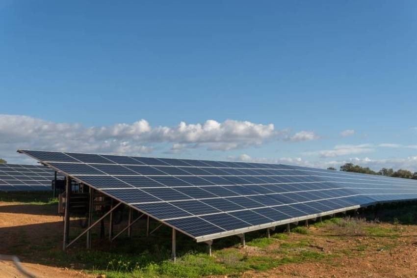 أيميا باور الإماراتية تفوز بعقد لبناء محطتَي كهرباء للطاقة الشمسية في المغرب