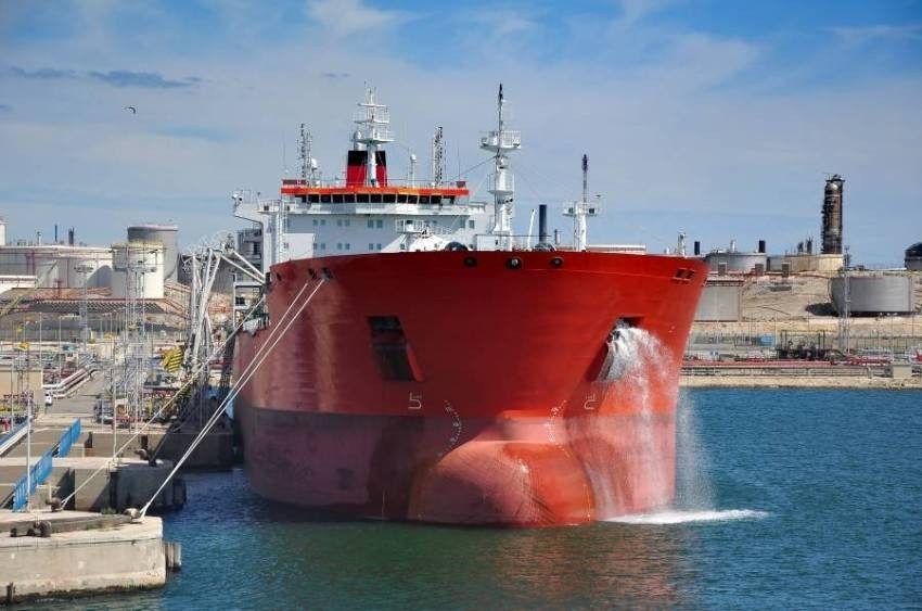 «الصير مارين» تبرم صفقة بـ495 مليون درهم لبناء سفينتين لنقل الغاز المسال