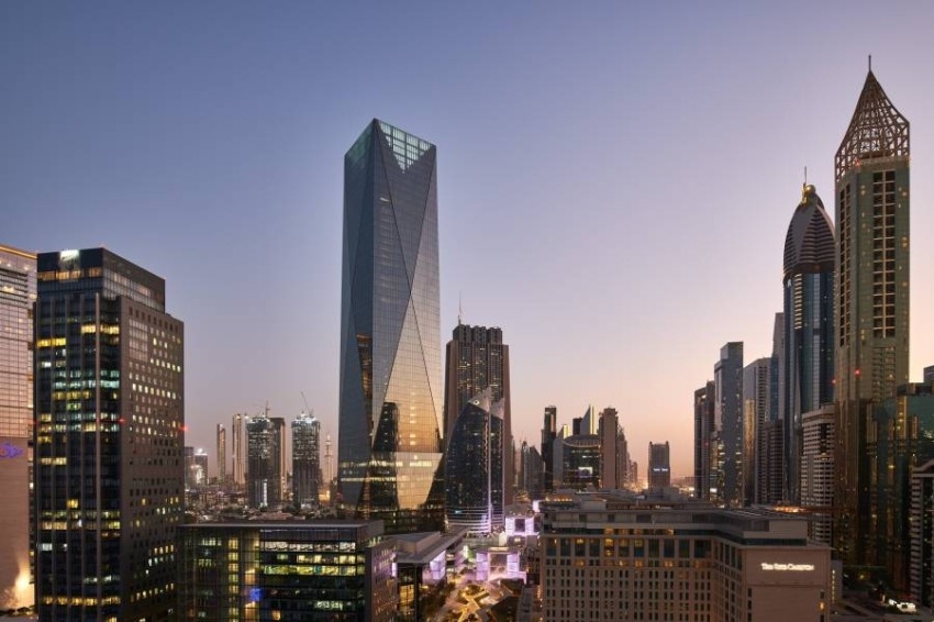 دبي للاستثمارات تسعى لبيع شركة خدمات مقابل مليار دولار