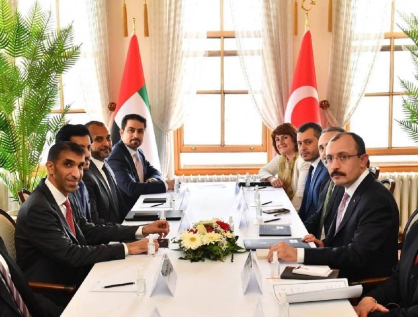 الإمارات وتركيا تناقشان اتفاقية الشراكة الاقتصادية الشاملة