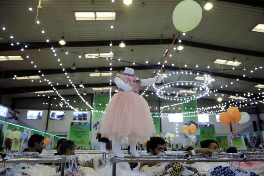كسوة عيد الفطر لأكثر من 15000 طفل باليمن