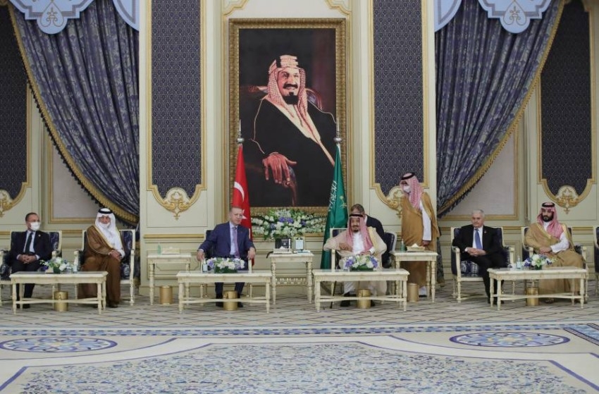 أردوغان يصل السعودية ويلتقي بالملك سلمان وولي العهد