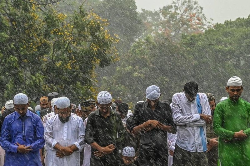 مسلمو الهند يحتفلون بعيد الفطر هذا العام وسط أعمال عنف طائفية