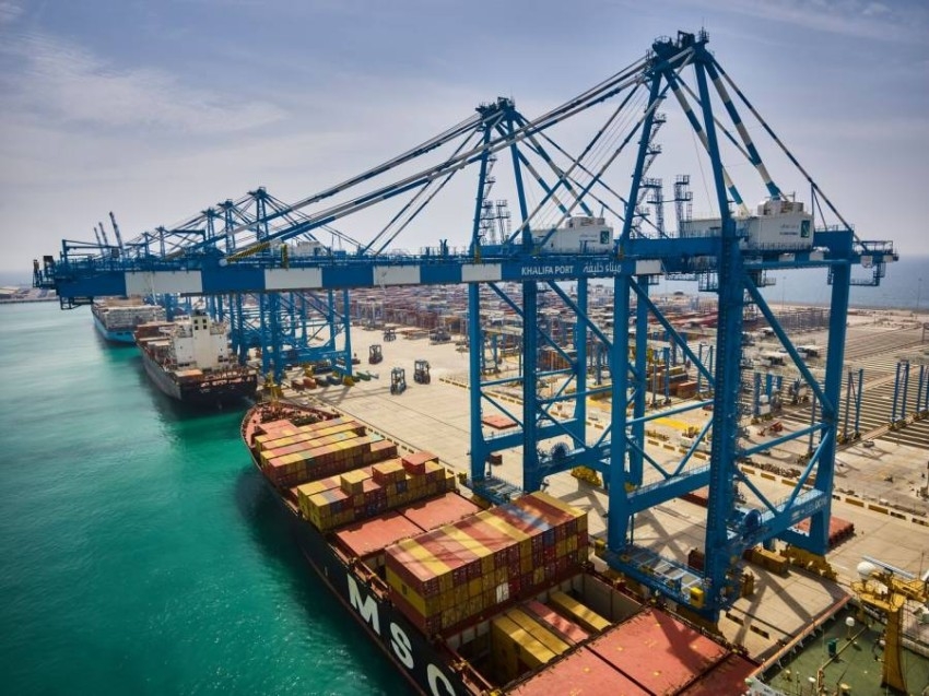 سهم موانئ أبوظبي يقفز 8.57% بعد اتفاقية مشاريع مينائية  في مصر