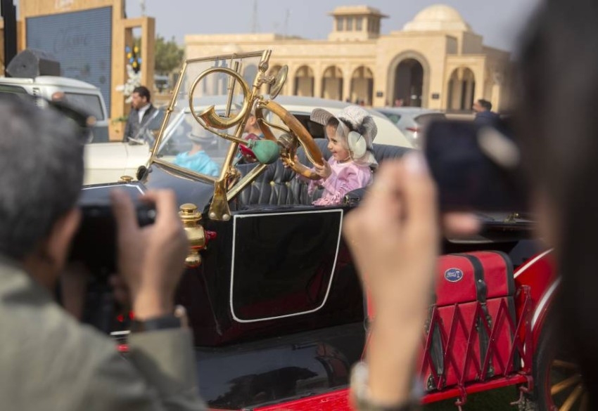 معرض سيارات كلاسيكية في القاهرة من مجموعة محمد وهدان