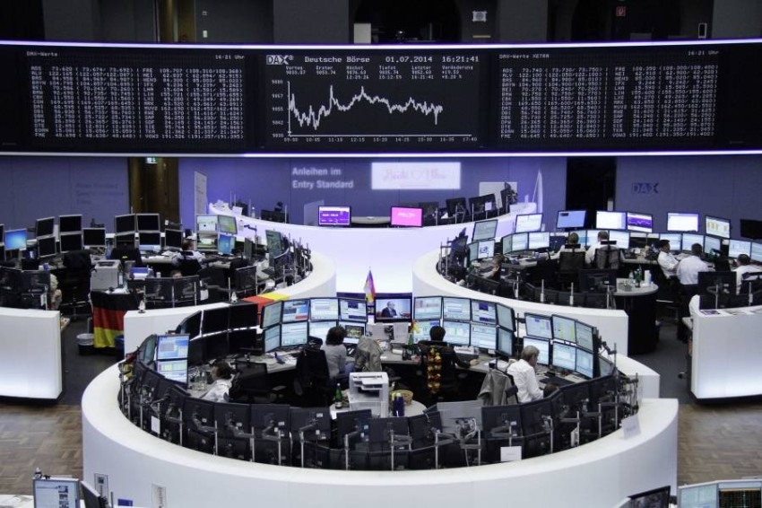 الأسهم الأوروبية تتراجع متأثرة بهبوط «وول ستريت»