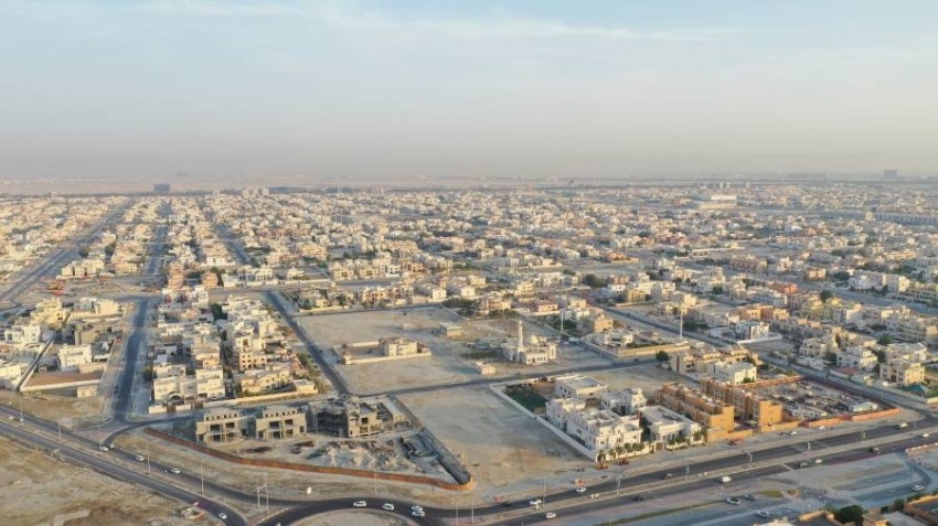 بلدية مدينة أبوظبي تنفذ طريقاً رابطاً للقطع السكنية والمساجد في مدينة خليفة