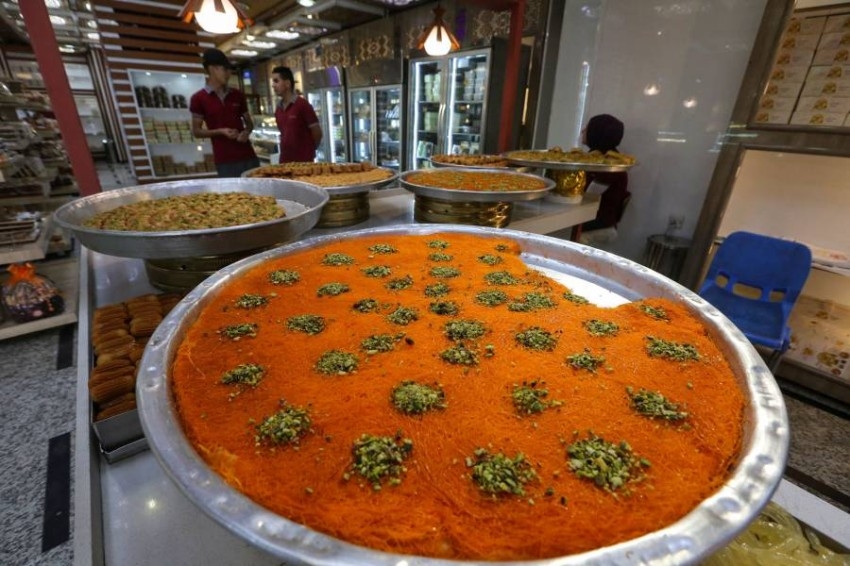 حلويات عربية وتركية وأجنبية في الكرادة بالعراق
