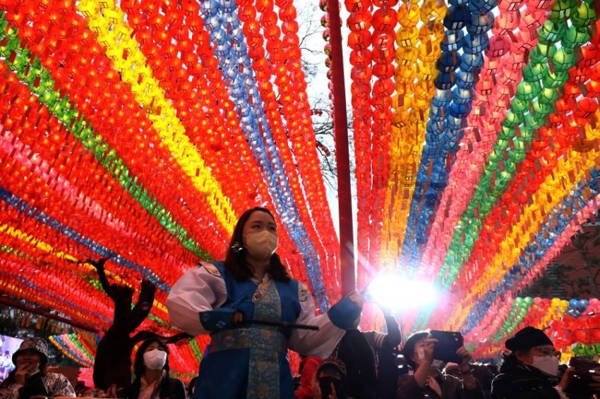 احتفال عيد ميلاد بوذا في كوريا الجنوبية
