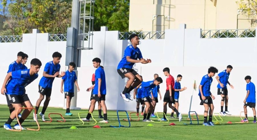منتخب الإمارات للناشئين يواصل استعداداته لبطولة إيطاليا