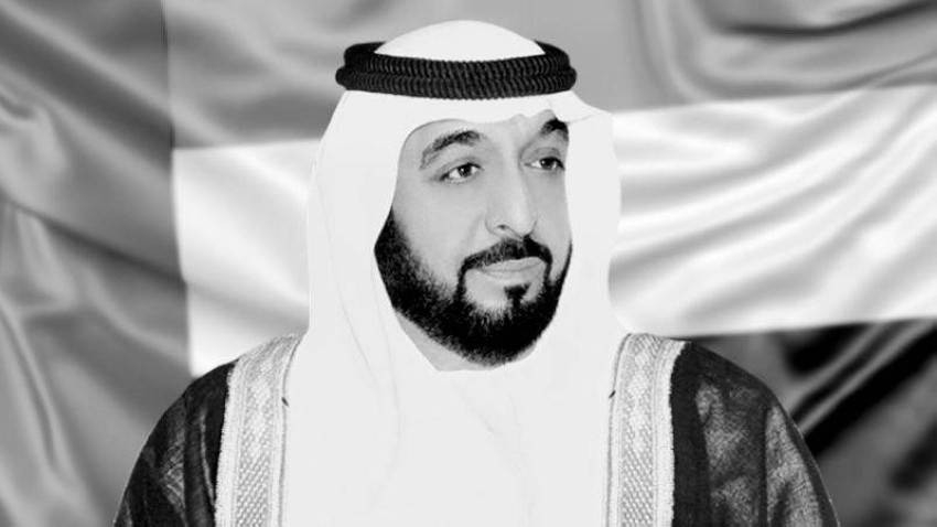 الكويت تعطل الدوائر الحكومية 3 أيام وتنكس الأعلام 40 يوماً حداداً على خليفة بن زايد