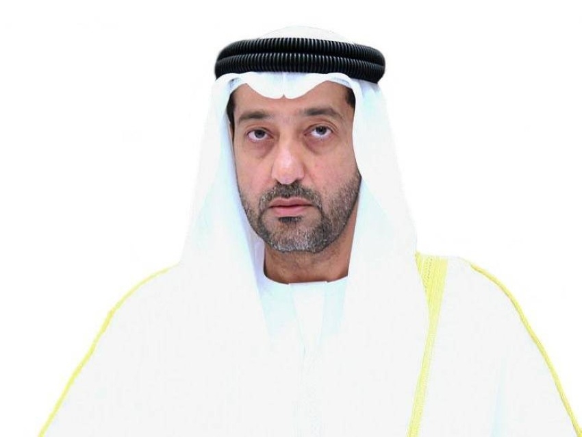 صقر بن محمد القاسمي يبارك لـ«محمد بن زايد» انتخابه رئيساً للدولة