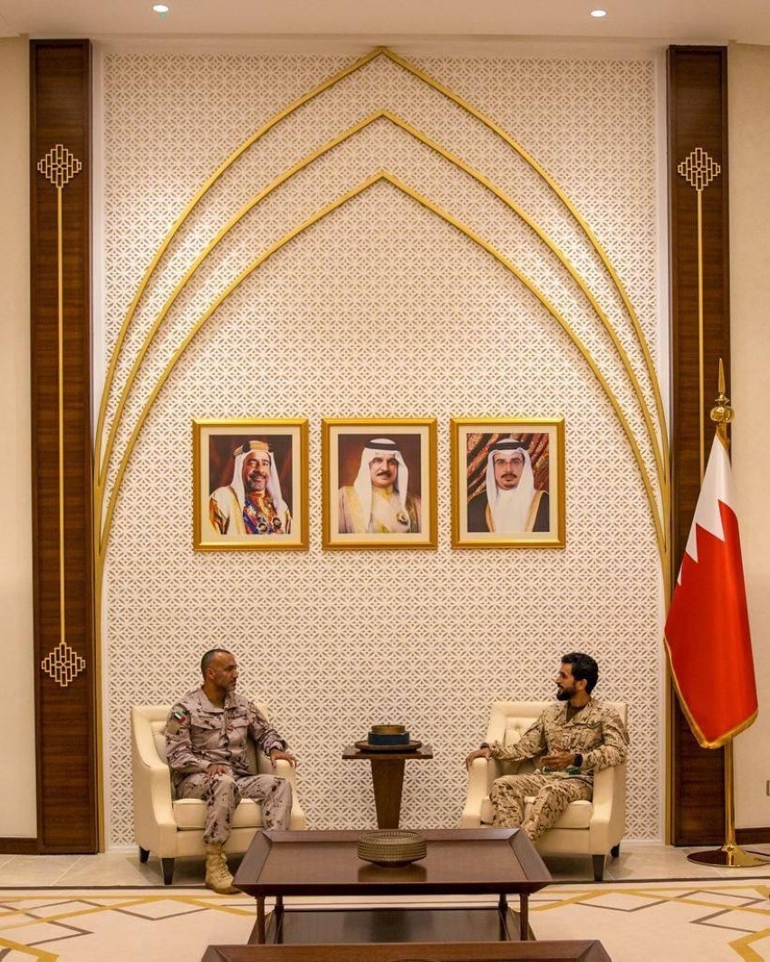 وفد من وزارة الدفاع يلتقي مستشار الأمن الوطني بالبحرين