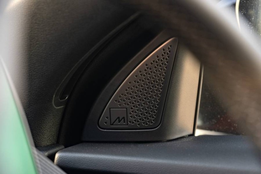 كيا EV6 الجديدة بنظام صوتي يمنحها لقب سيارة العام