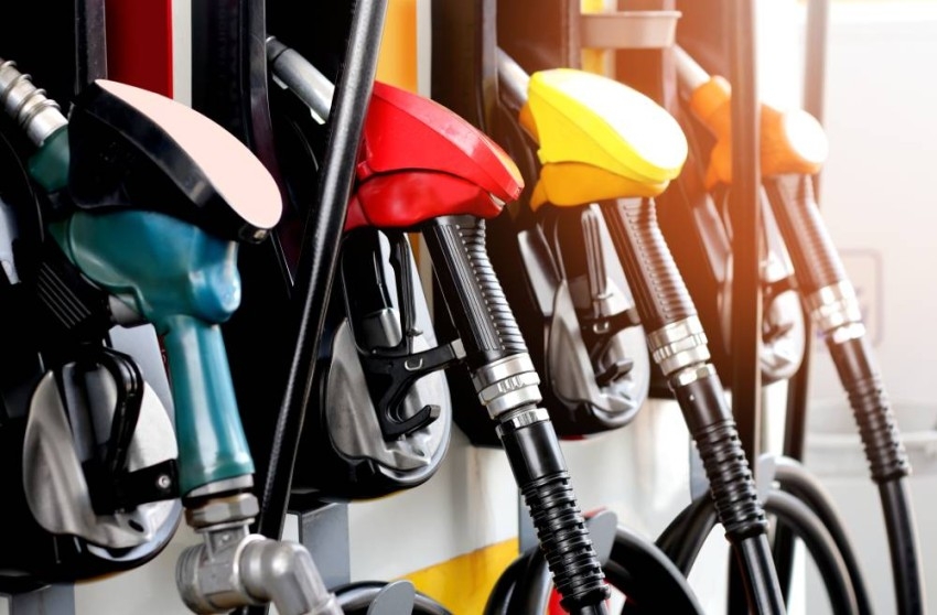 فلتتوقف الحكومات عن خفض أسعار البنزين!