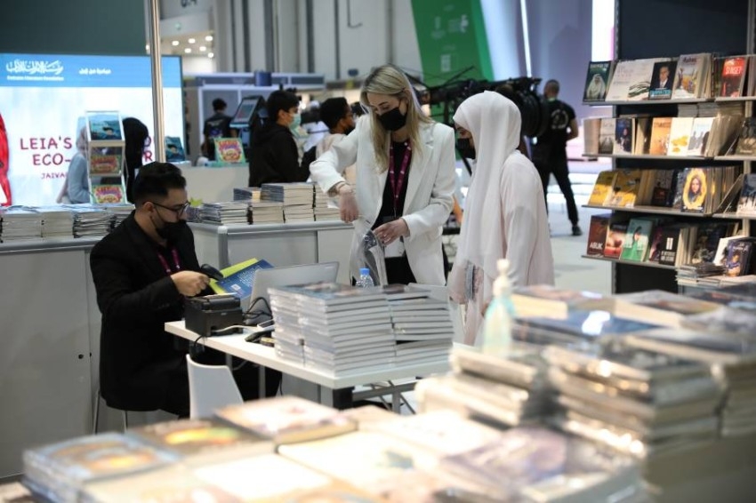 أجنحة ومشاركين في الدورة ال31 من معرض أبوظبي الدولي للكتاب