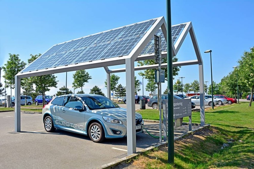10 محطات جديدة لشحن السيارات الكهربائية بالطاقة الشمسية في الإمارات