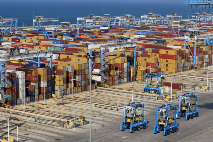 ميناء خليفة الخامس بقائمة موانئ الحاويات الأكفأ عالمياً