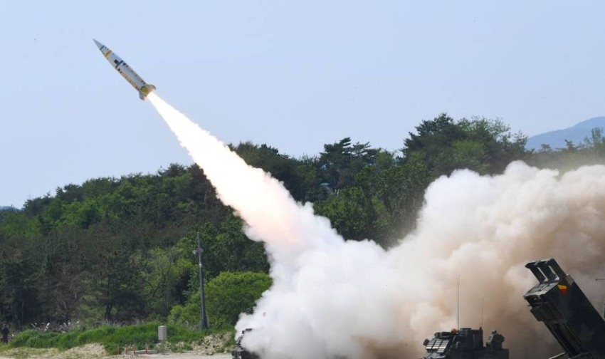 بعد جولة بايدن.. كوريا الشمالية تطلق دفعة صواريخ باليستية