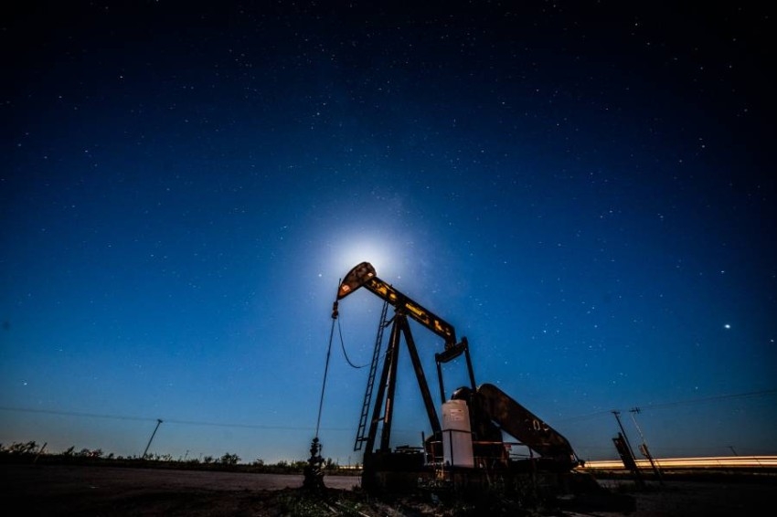 مخزونات النفط الأمريكية تنخفض مليون برميل الأسبوع الماضي